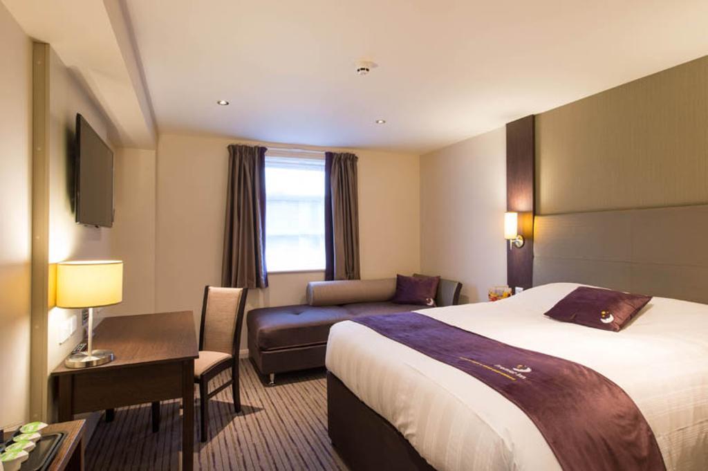 Premier Inn Southampton West 奥尔 外观 照片