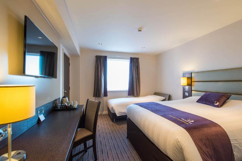Premier Inn Southampton West 奥尔 外观 照片
