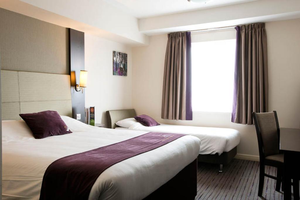 Premier Inn Southampton West 奥尔 外观 照片
