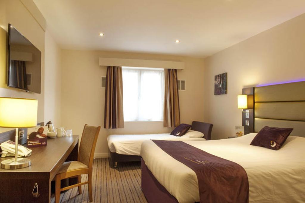 Premier Inn Southampton West 奥尔 外观 照片