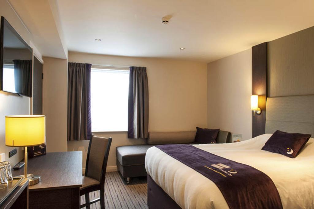 Premier Inn Southampton West 奥尔 外观 照片
